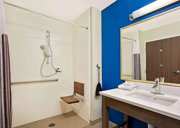 La Quinta By Wyndham At Powell Hotel Page
